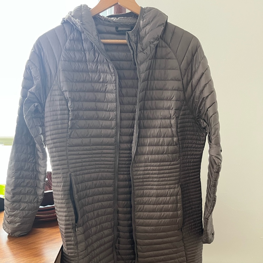 L.L. Bean womens Puffer Jacket - brown